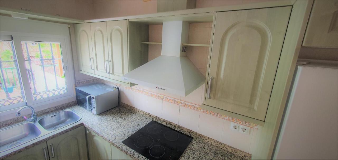 Apartamentos La Libertad Estepona Kültér fotó