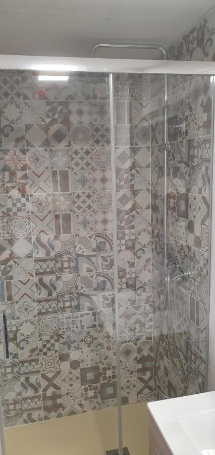 Apartamentos La Libertad Estepona Kültér fotó
